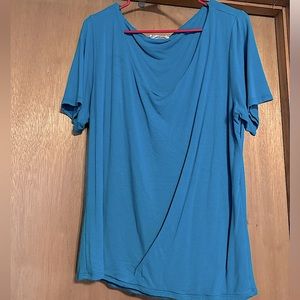 Abela Shirt, Large, Color is true in the 2nd picture. More of a blue green.